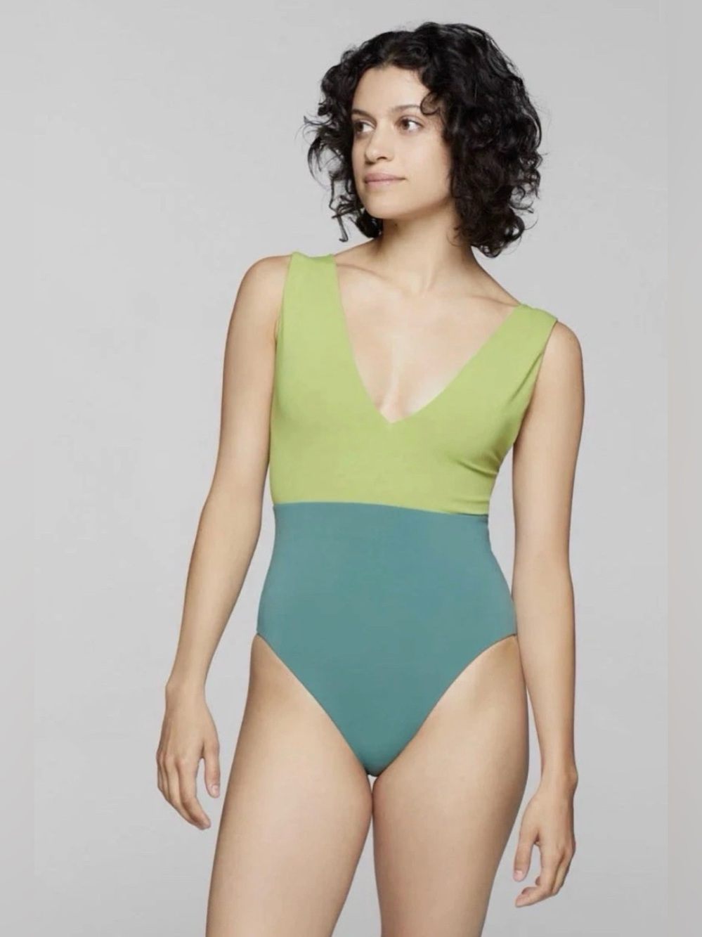 Kikirio SZ Medium Color block One Piece Swimsuit 6515221 New With Tags